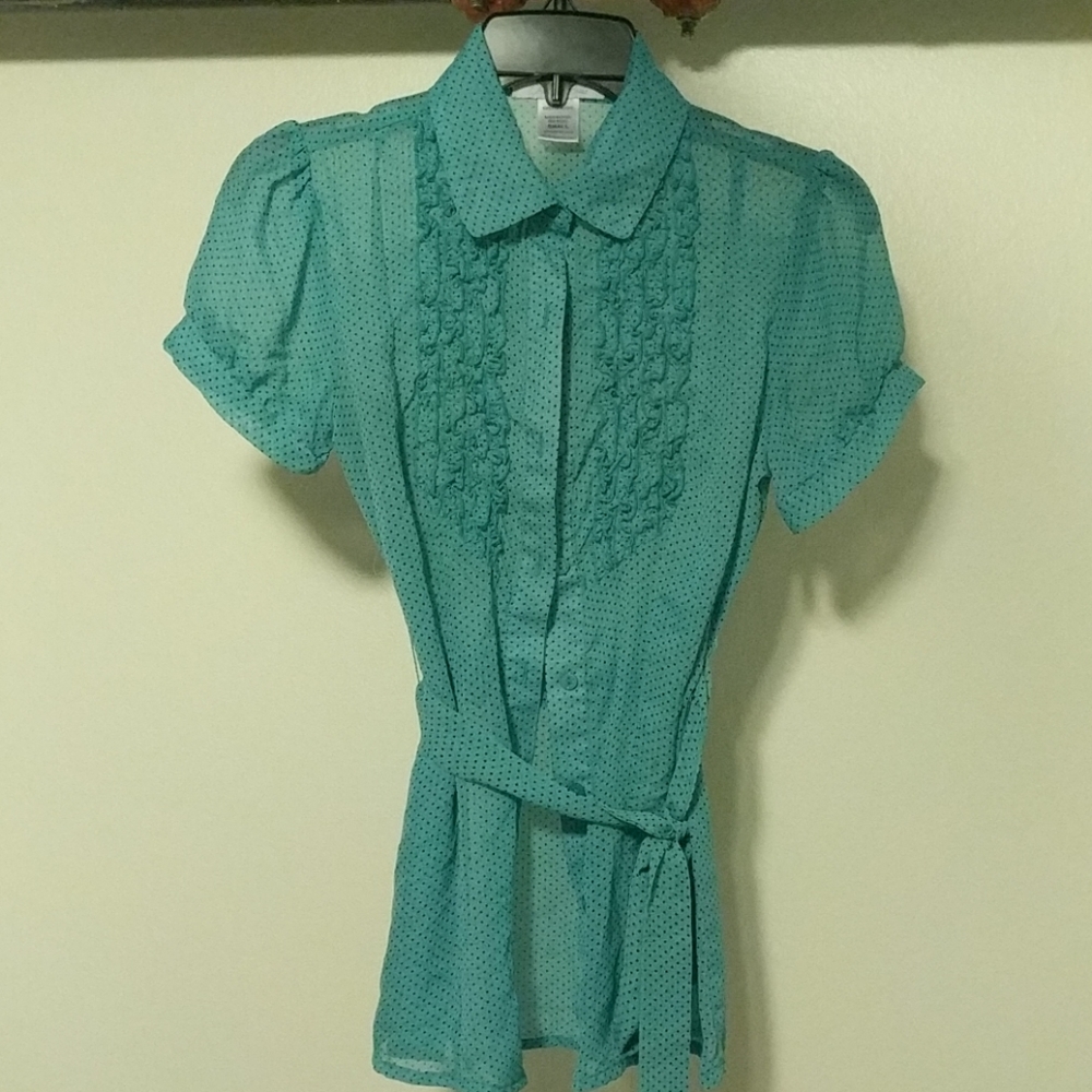 Frilly Polkadot Collared Button-down